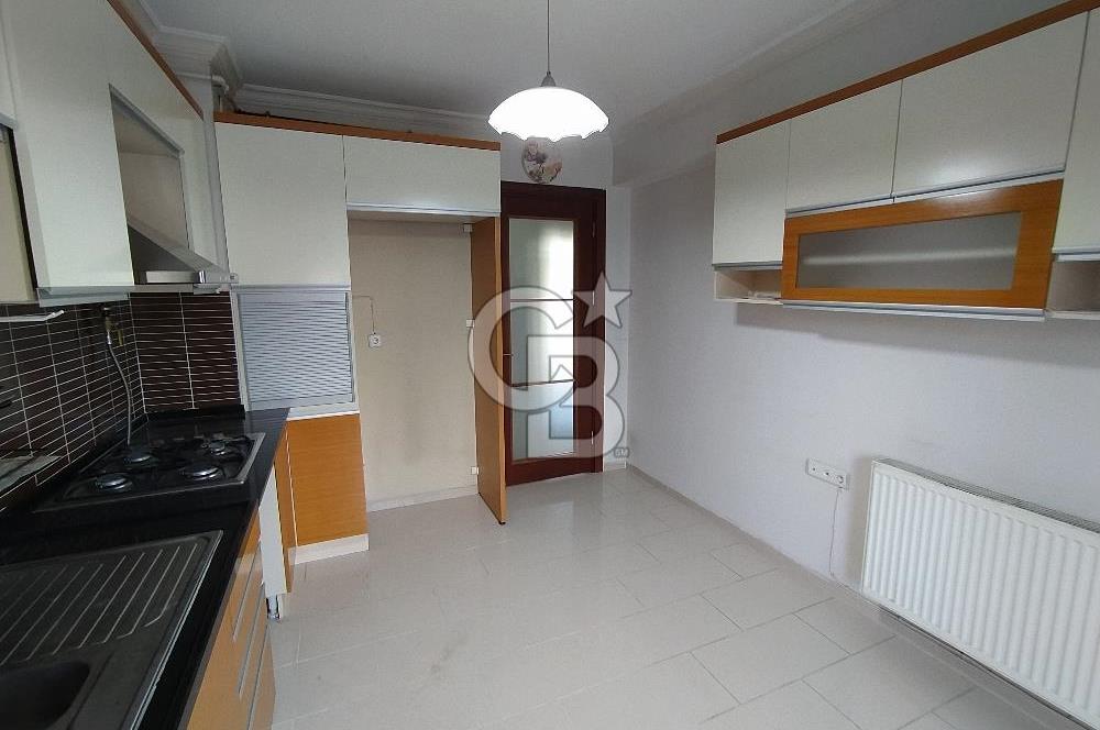 BORNOVA EVKA 3 TE SATILIK DAİRE