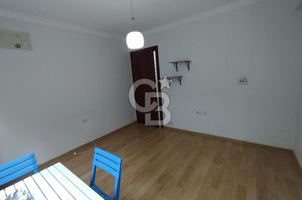 BORNOVA EVKA 3 TE SATILIK DAİRE