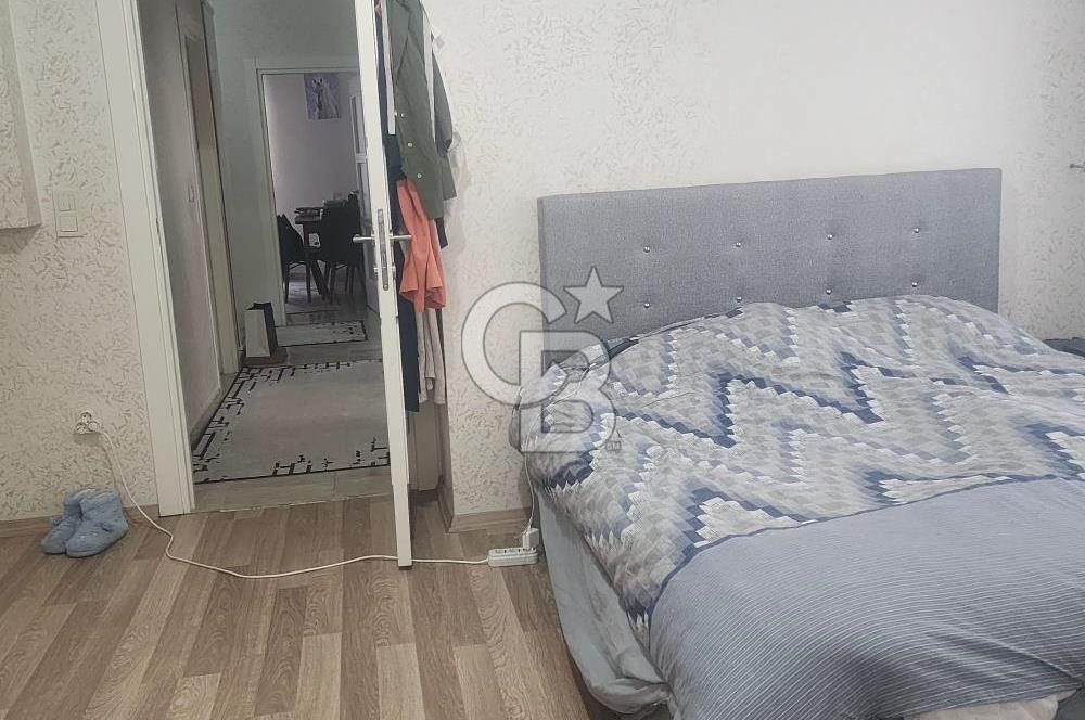 MALTEPE AYDINEVLER DE GENÇ BİNADA ACİL SATILIK DAİRE