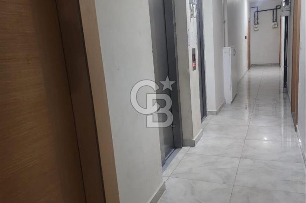 MALTEPE AYDINEVLER DE GENÇ BİNADA ACİL SATILIK DAİRE