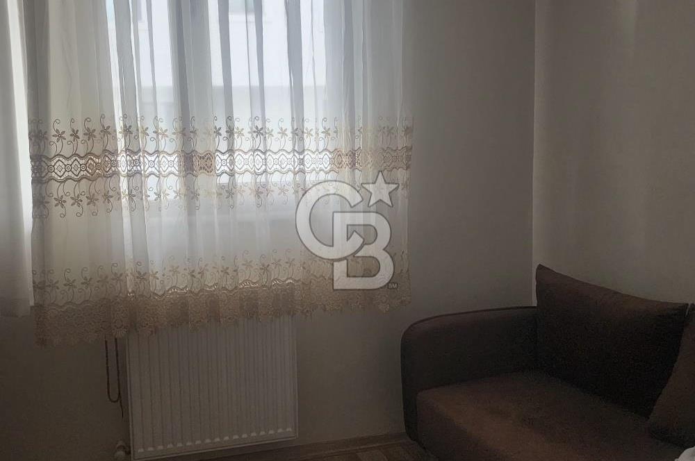 MALTEPE AYDINEVLER DE GENÇ BİNADA ACİL SATILIK DAİRE