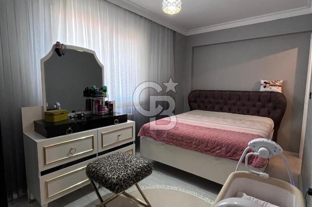 Refet Bele Mahallesi'nde teraslı bakımlı 2+1 daire