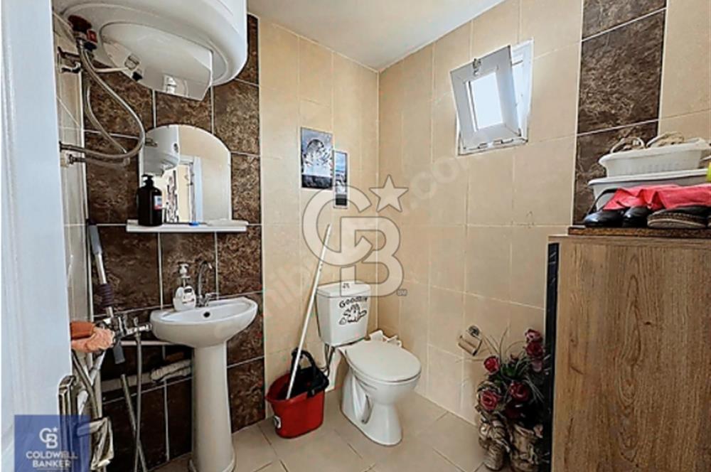 Ayvalık Fevzipaşa Vehbibey de 2+1 Devren Kiralık Dükkan