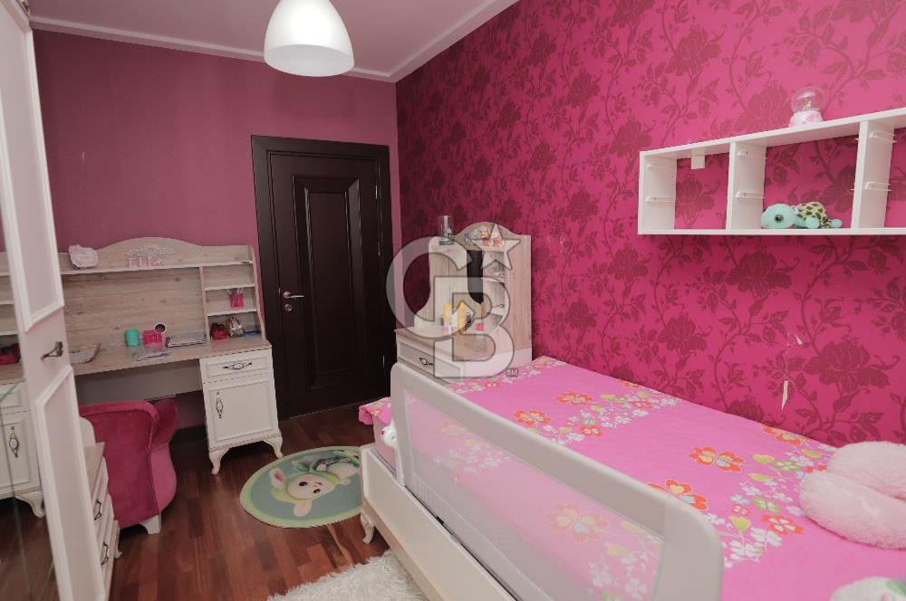 YAŞAMKENT MERKEZDE ÜÇ KONAKLAR SİTESİNDE SATILIK 4+1 DAİRE