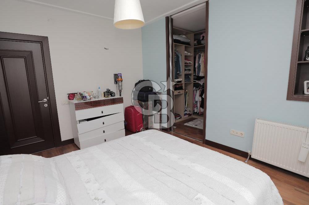 YAŞAMKENT MERKEZDE ÜÇ KONAKLAR SİTESİNDE SATILIK 4+1 DAİRE