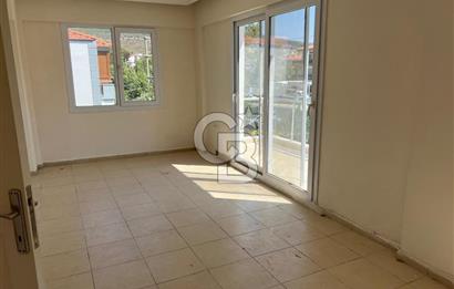 Yenifoça Ana Cadde Üzeri Merkezi Konumda 3+1 Kiralık Daire