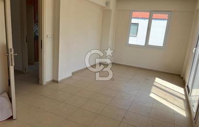 Yenifoça Ana Cadde Üzeri Merkezi Konumda 3+1 Kiralık Daire