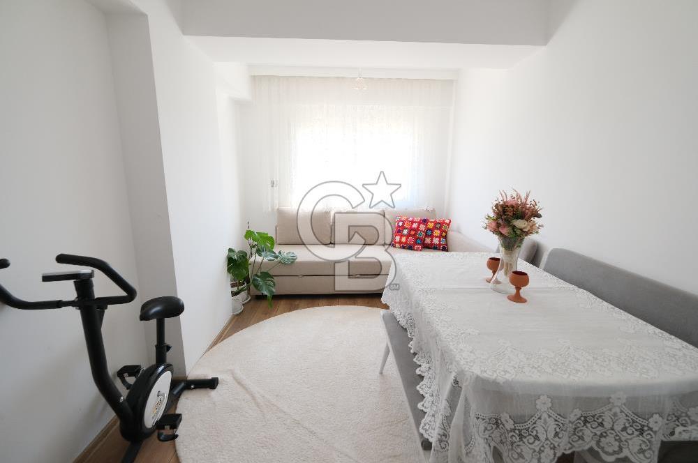 MENEMEN ANAYOL ÜZERİ MERKEZİ KONUM SATILIK 2+1 LÜKS DAİRE