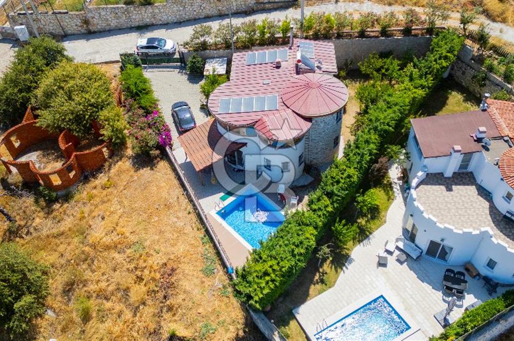 Kozbeylide Satılık 4+2 Müstakil Deniz Manzaralı Havuzlu Villa