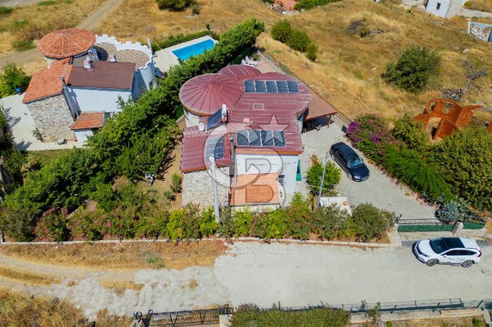 Kozbeylide Satılık 4+2 Müstakil Deniz Manzaralı Havuzlu Villa