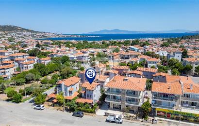 Yenifoça Site İçerisinde Satılık Merkezi Konumda 4+1 Tripleks