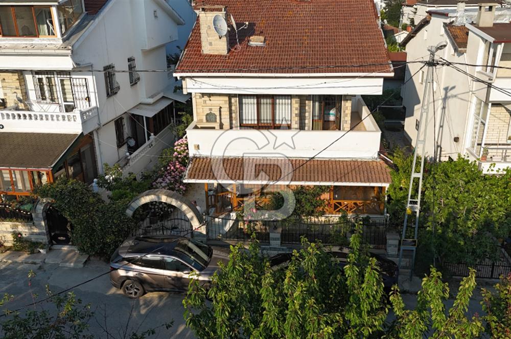 Semizkum'da Plaja 349mt Mesafede Eşyalı Satılık Tripleks Villa