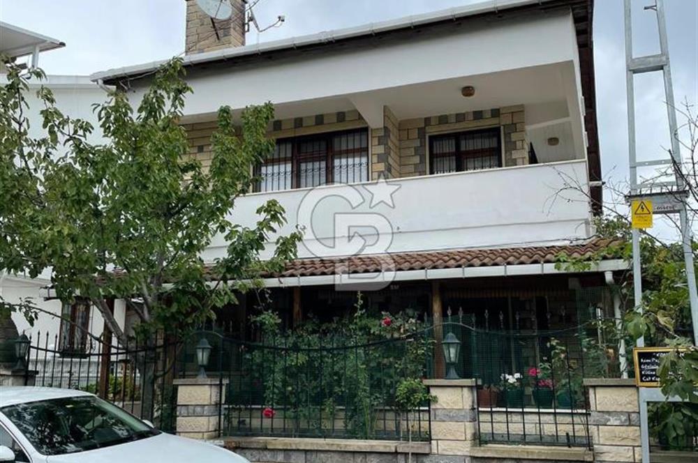 Semizkum'da Plaja 349mt Mesafede Eşyalı Satılık Tripleks Villa