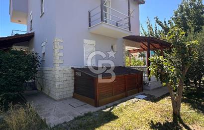 İzmir Karaburun Küçükbahçe'de Mercankoy Sitesinde Müstakil Villa