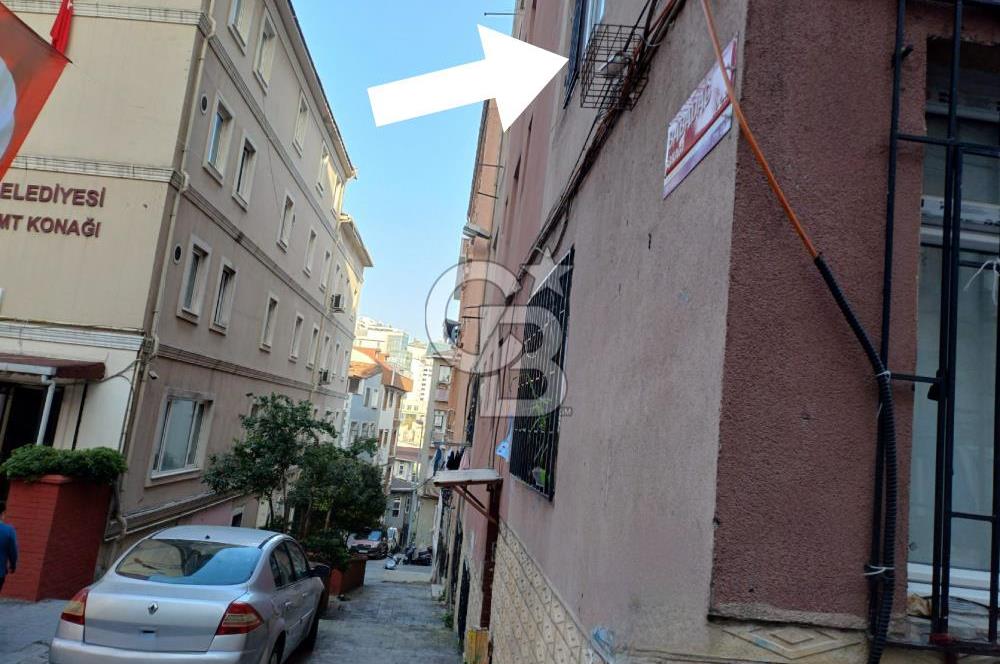 İstanbul Beyoğlu Yenişehir'de Kiralık 1+1 Daire