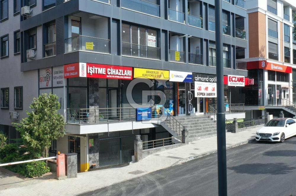 ACIBADEM CADDESİ'NİN EN İYİ KONUMUNDA SATILIK DÜKKAN!