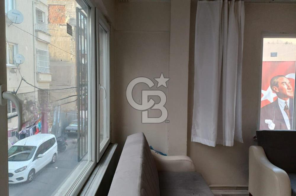 İstanbul Beyoğlu Yenişehir'de Kiralık 1+1 Daire