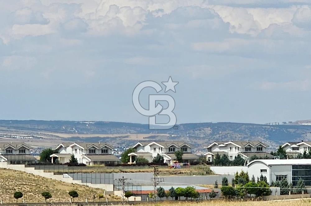 HACILAR'DA ELEKTRİK-SU-YOL-TEL HAZIR İMAR SINIRI GÖLE YAKIN