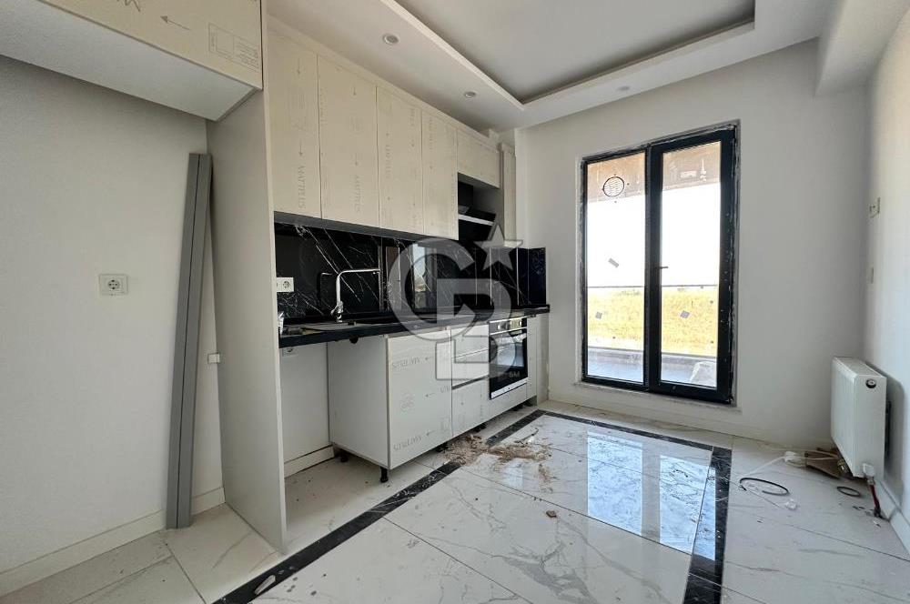 ÇANAKKALE MERKEZ ESENLER'DE HAVUZLU SİTE İÇİ SATILIK 2+1 DAİRE