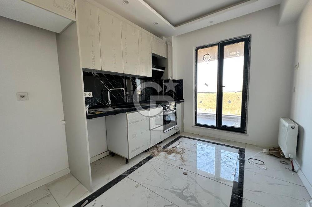 ÇANAKKALE MERKEZ ESENLER'DE HAVUZLU SİTE İÇİ SATILIK 2+1 DAİRE