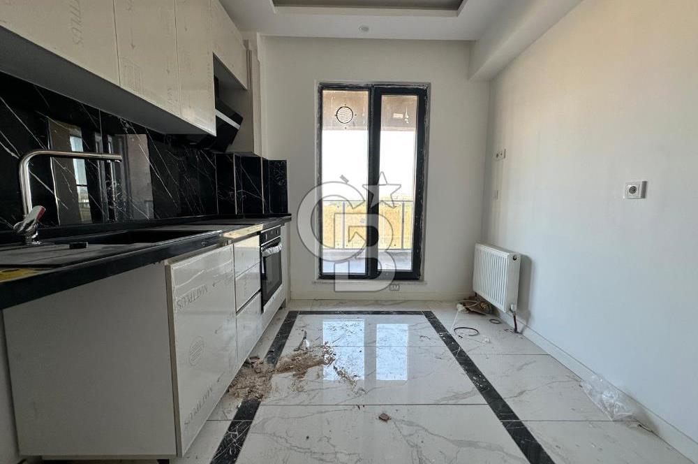 ÇANAKKALE MERKEZ ESENLER'DE HAVUZLU SİTE İÇİ SATILIK 2+1 DAİRE