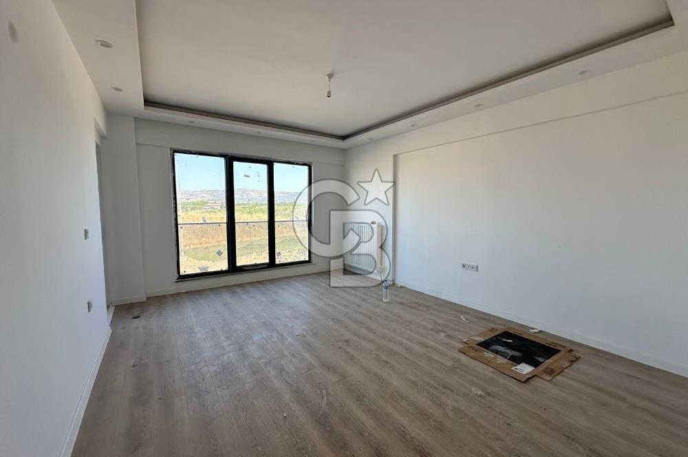 ÇANAKKALE MERKEZ ESENLER'DE HAVUZLU SİTE İÇİ SATILIK 2+1 DAİRE