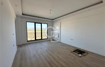 ÇANAKKALE MERKEZ ESENLER'DE HAVUZLU SİTE İÇİ SATILIK 2+1 DAİRE