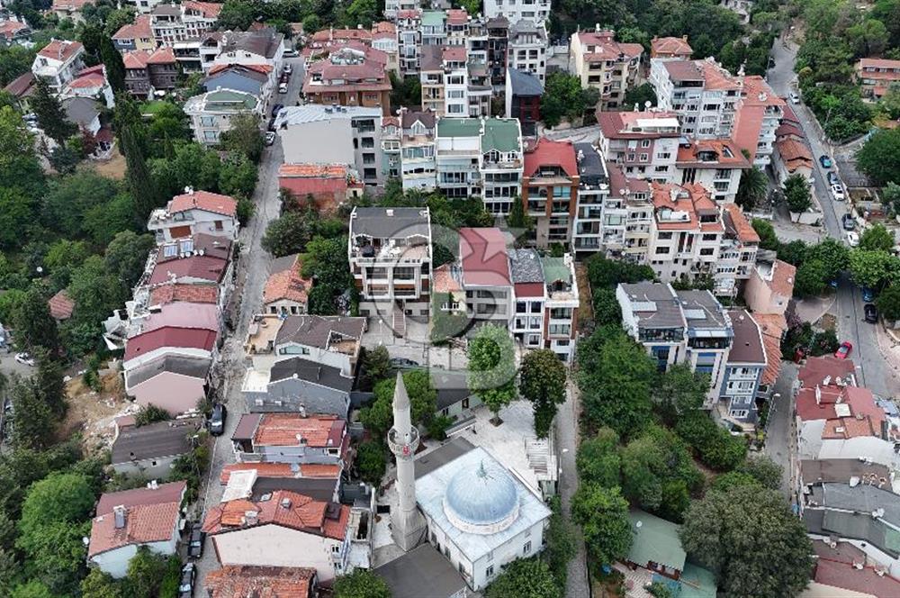 Ortaköy'de Boğaz Manzaralı Satılık Bina