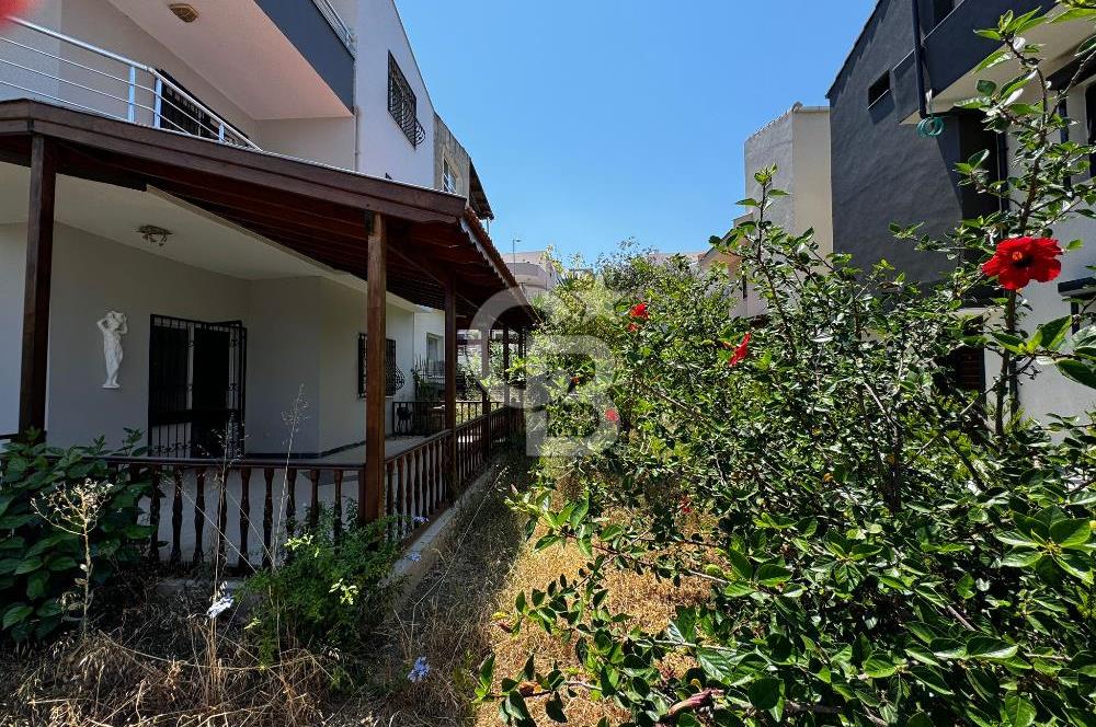 Çeşme'de Denize Komşu Uygun Fiyatlı Villa