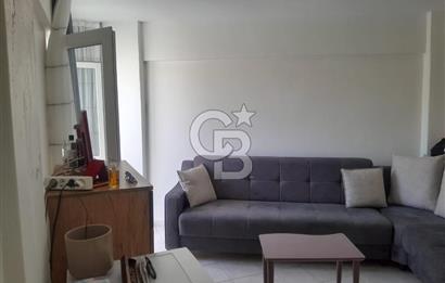 ÇEŞME MERKEZDE MARİNA YAKINI SATILIK EŞYALI 1+0 DAİRE