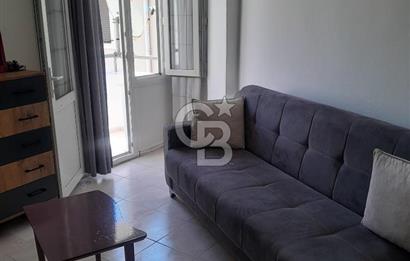 ÇEŞME MERKEZDE MARİNA YAKINI SATILIK EŞYALI 1+0 DAİRE