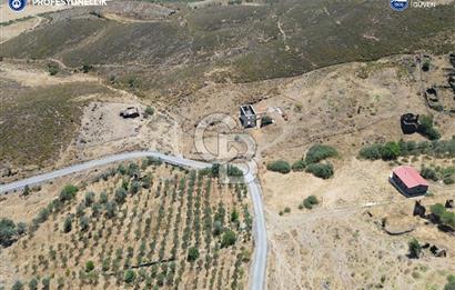 Karaburun Parlak Köyü'nde Numaratajlı Kargir Ev ve Bahçesi