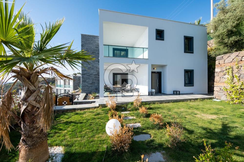 Bodrum Yalıkavakta Muhteşem Deniz Manzaralı Emsalsiz Villa 