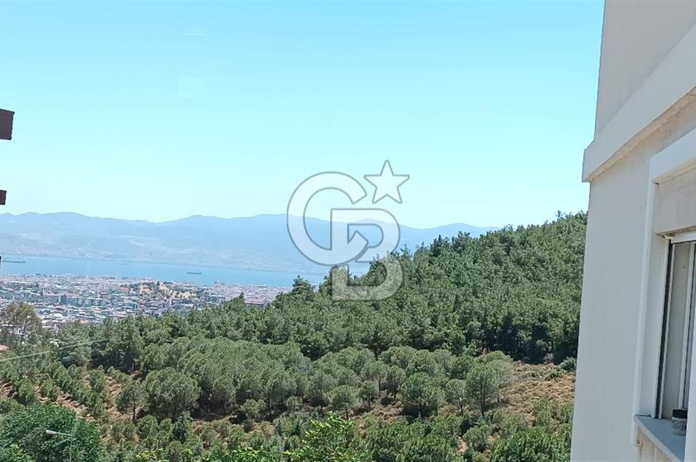 Körfez Mahallesinde Deniz Manzaralı Kiralık 3+1 Lüks Daire