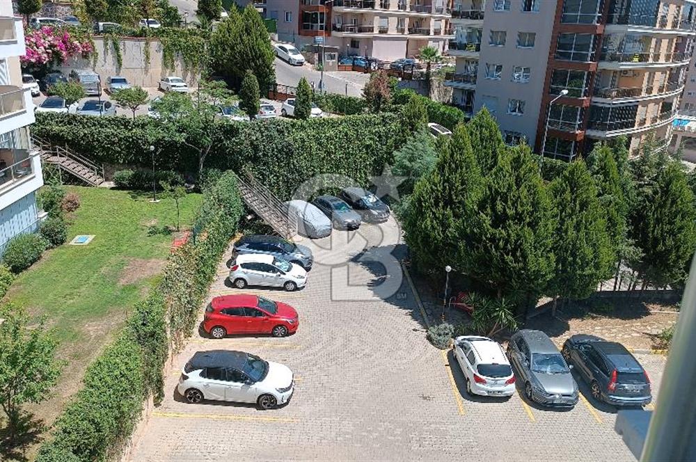 Körfez Mahallesinde Deniz Manzaralı Kiralık 3+1 Lüks Daire