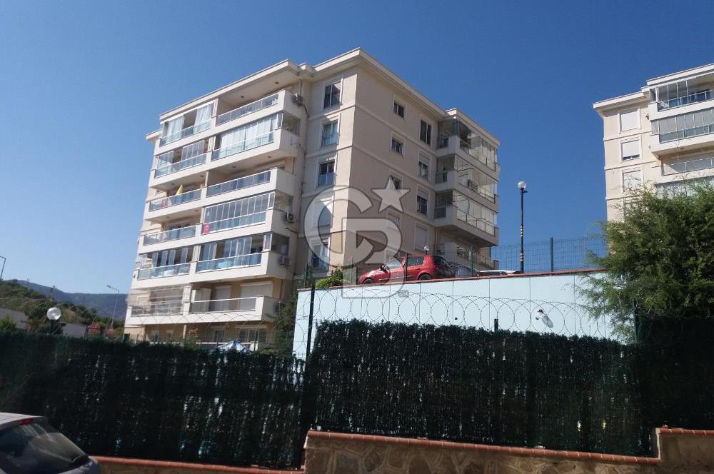 Körfez Mahallesinde Deniz Manzaralı Kiralık 3+1 Lüks Daire