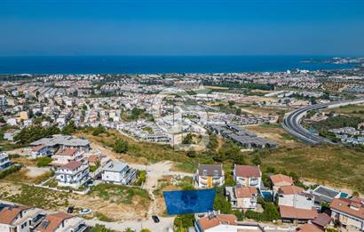 Kuşadası'nda Full Deniz Manzaralı Villa İmarlı Arsa