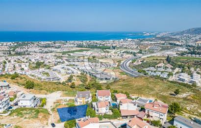 Kuşadası'nda Full Deniz Manzaralı Villa İmarlı Arsa