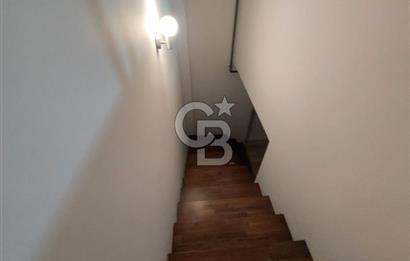 Denize yürüme mesafesinde satılık Loft daire