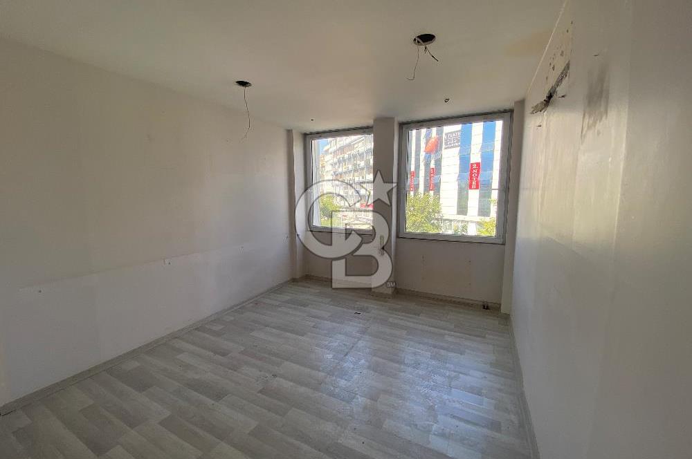 Denizli Bayramyeri Meydanı'nda 220m2 Kiralık İş Yeri (ofis)