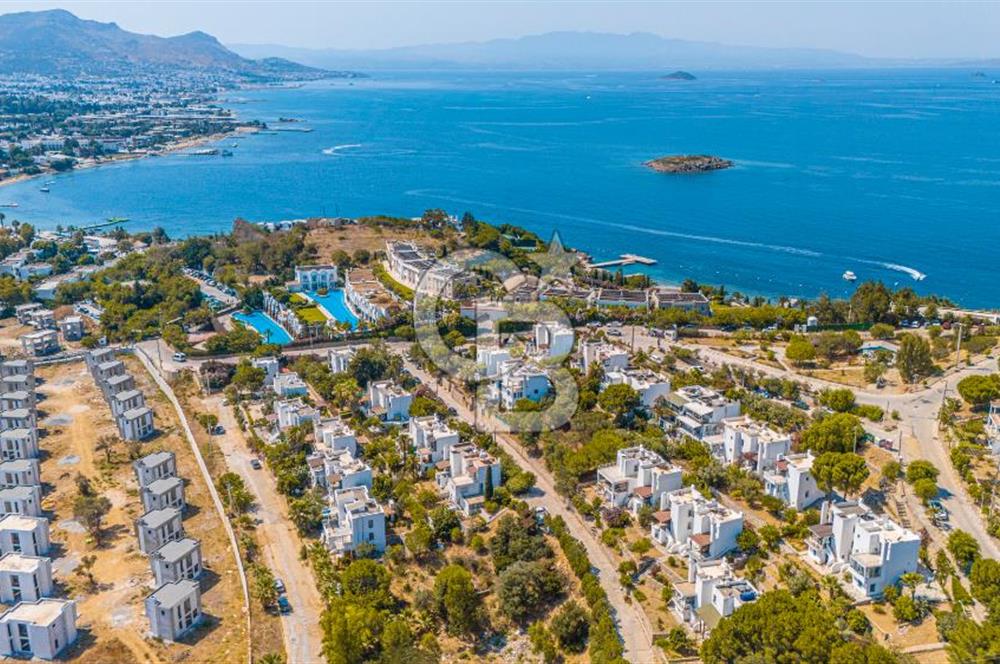 Bodrum Gümüşlük Özel Plajlı Site İçerisinde Köşe Konum Villa