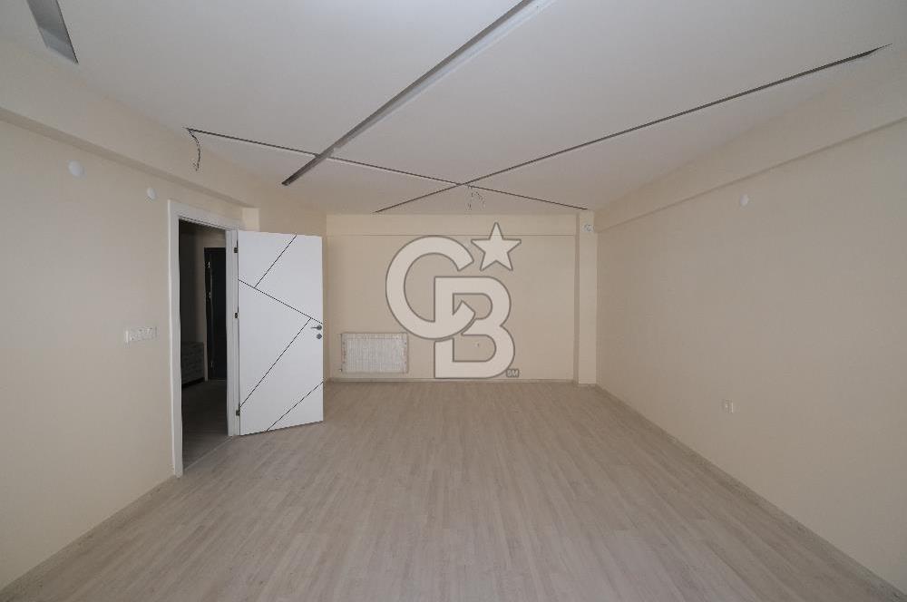 MENEMEN ULUKENT’TE HAVUZLU SİTEDE 3+1 DAİRE