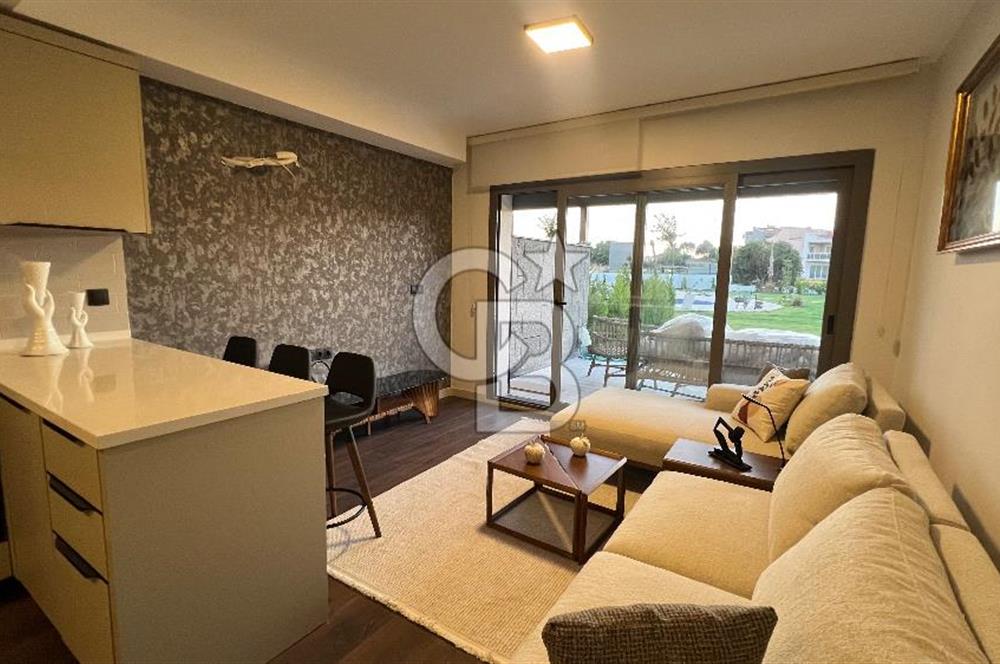 Çeşme Ayasaranda Residence Satılık Bahçeli 3+1 Dubleks 