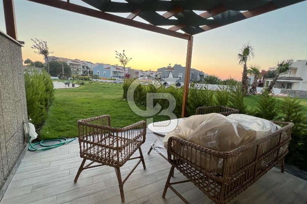 Çeşme Ayasaranda Residence Satılık Bahçeli 3+1 Dubleks 