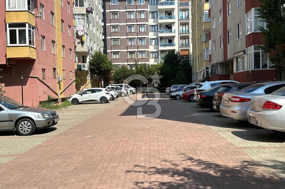 KARTAL ESENTEPE ASRIN SİTESİ'NDE GENİŞ 2+1 SATILIK DAİRE