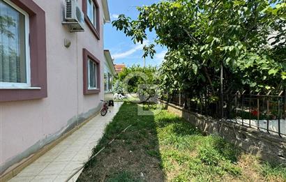 Yeşillikler İçinde, Denize Adımlar Uzaklıkta Satılık Villa