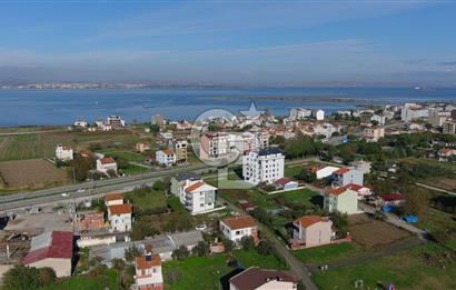 ÇANAKKALE, ÇARDAK'TA BOĞAZ MANZARALI SATILIK ARSA