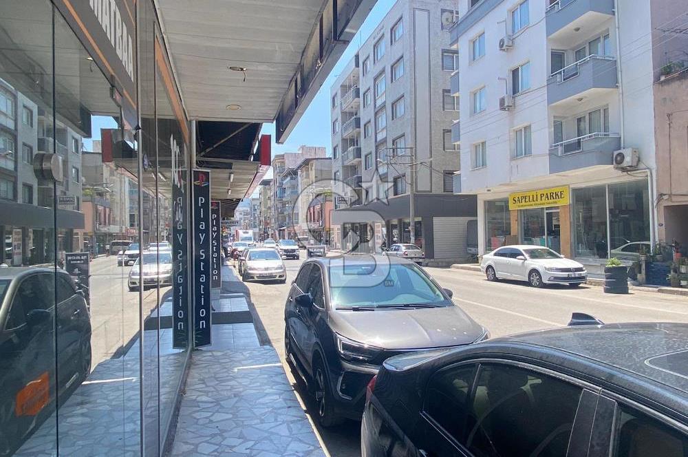 BORNOVA CADDE ÜZERİ SATILIK BOŞ DÜKKAN