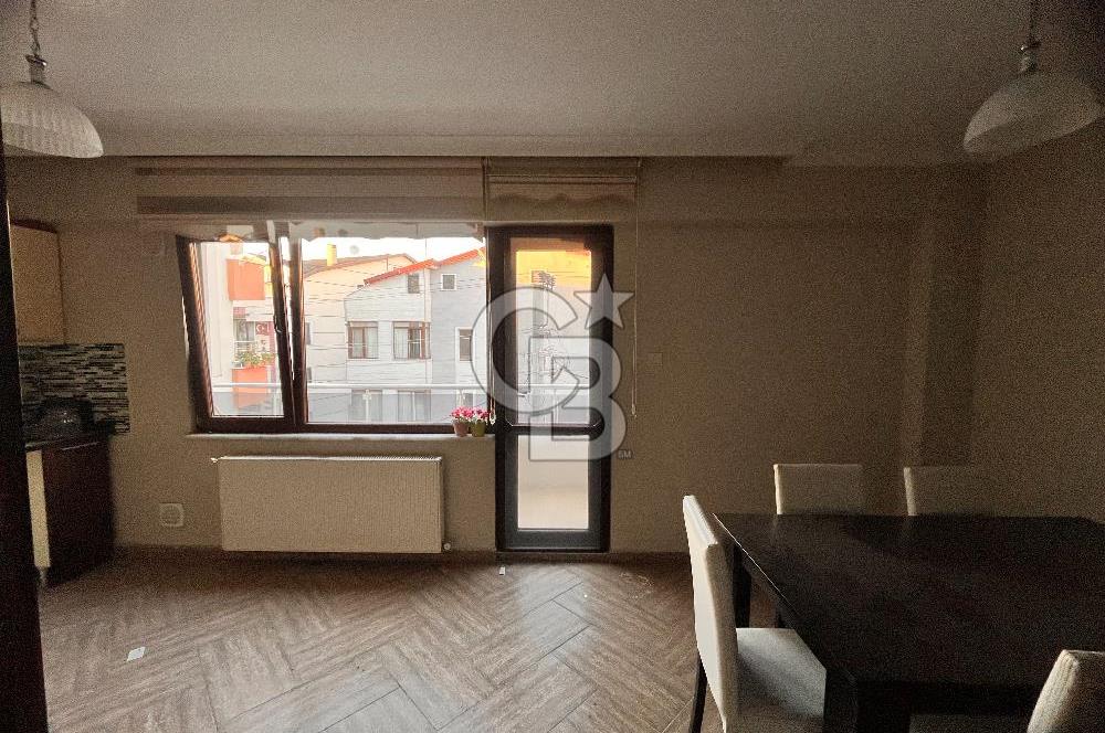 GÖLCÜK ÇARŞIDA 5+1 SATILIK DAİRE