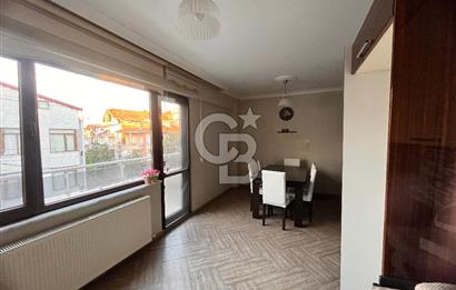 GÖLCÜK ÇARŞIDA 5+1 SATILIK DAİRE